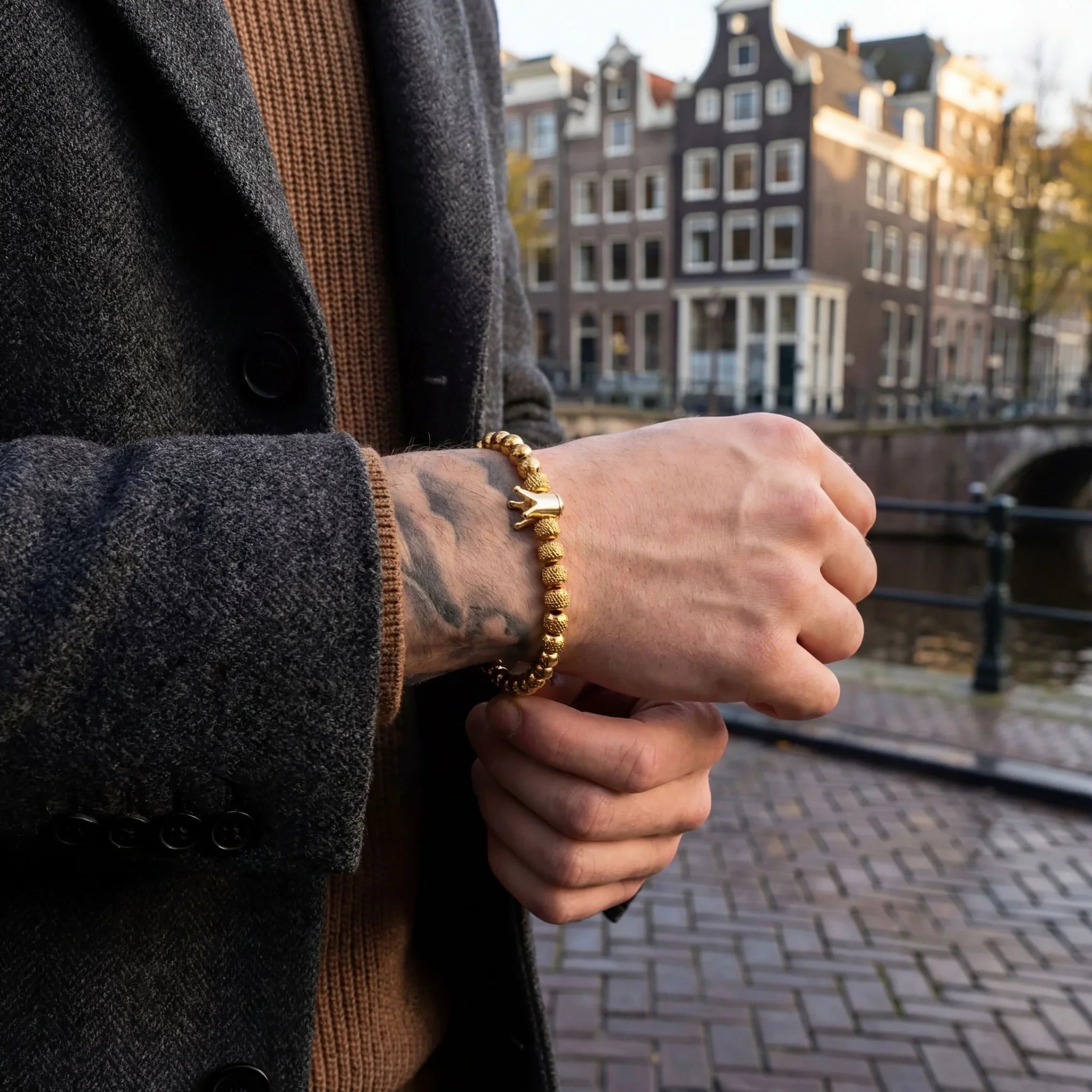 Crown Bracelet (Gold)