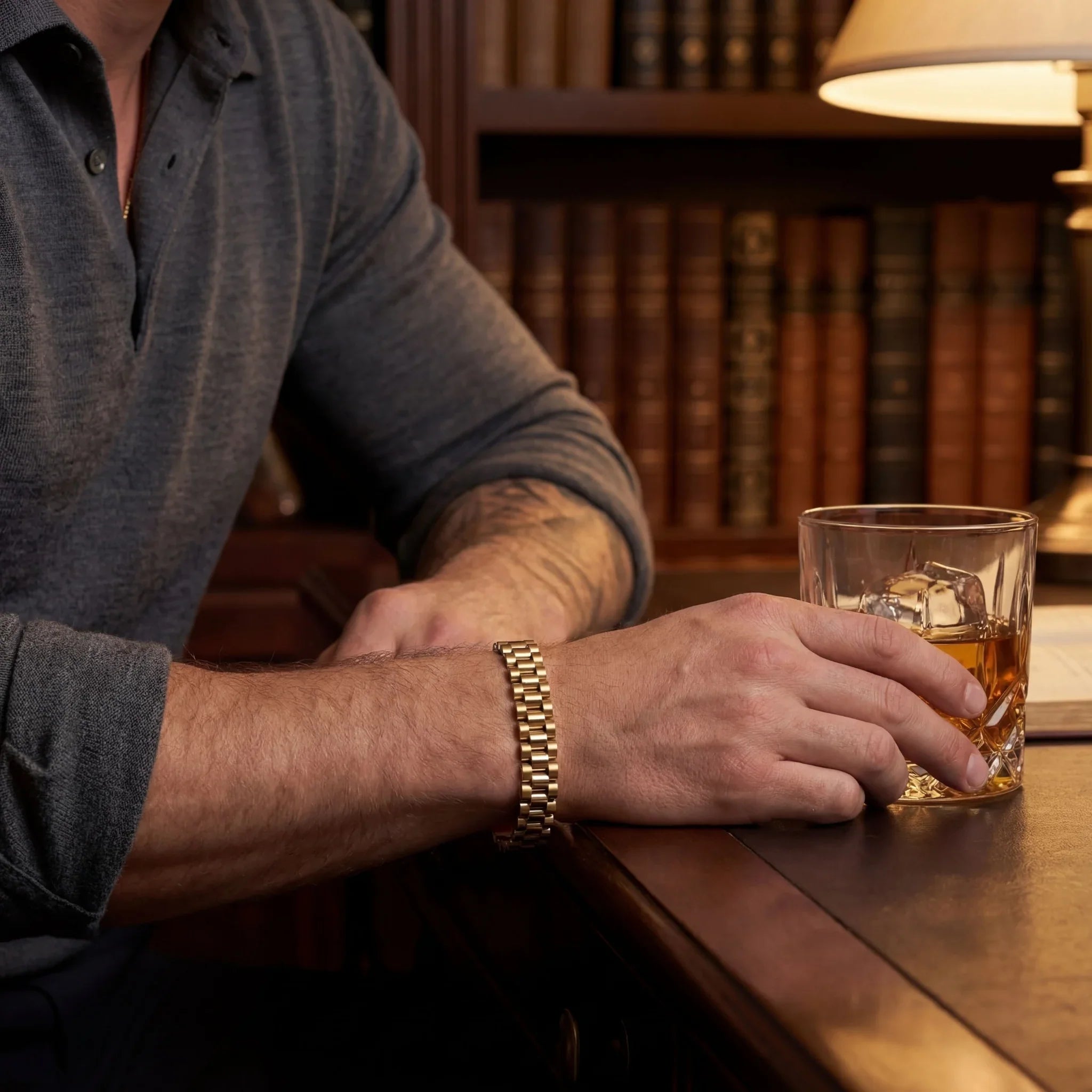 Rolex Bracelet (Gold)