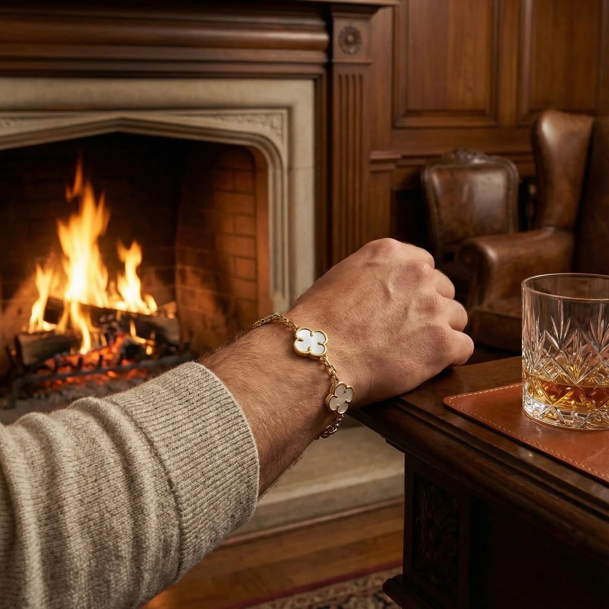 Lucky Charm White (Gold)